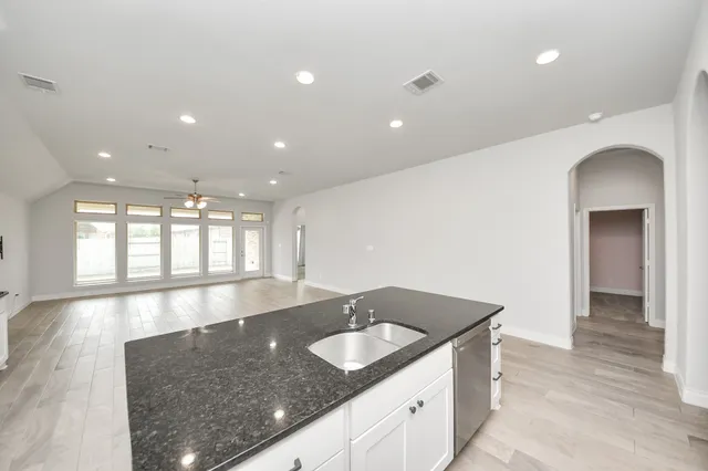 $3,300 | 4412 Mesquite Terrace, Manvel, TX 77578