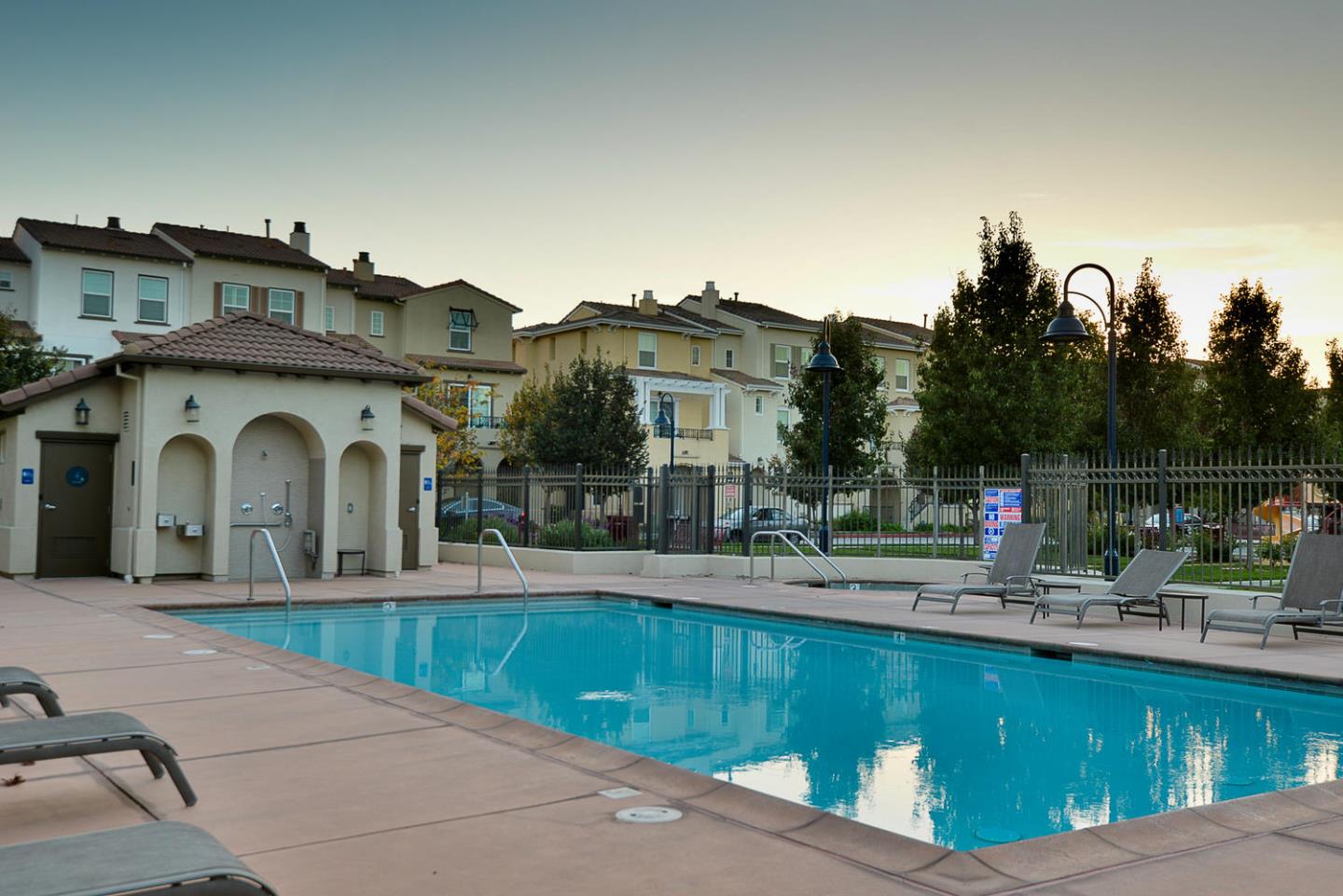 451 Magritte Way Mountain View, CA 94041 - Photo 18 of 19