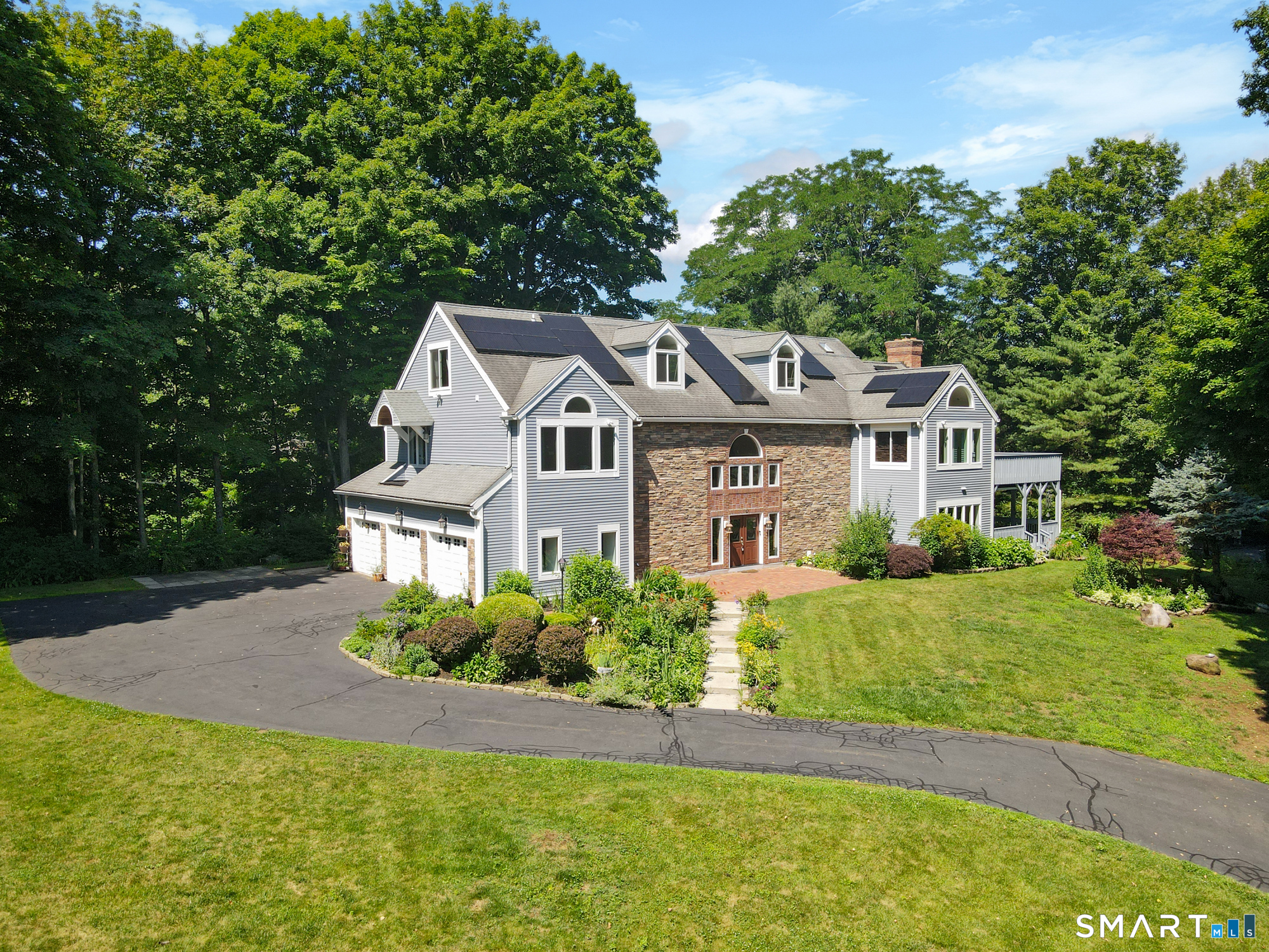 644 South Brooksvale Road Cheshire, CT 06410 - Photo 2 of 40
