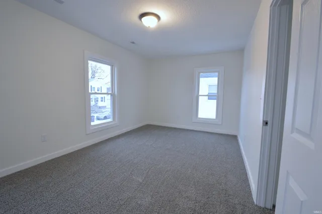 $215,000 | 925 Archer Avenue, Fort Wayne, IN 46808