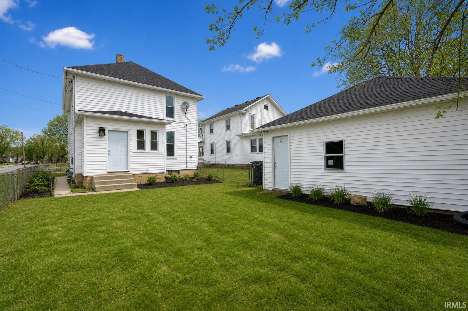 925 Archer Avenue Fort Wayne, IN 46808 - Photo 2 of 36