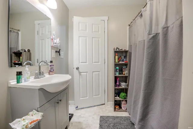 $194,900 | 301 Olive Street, Osceola, IN 46561