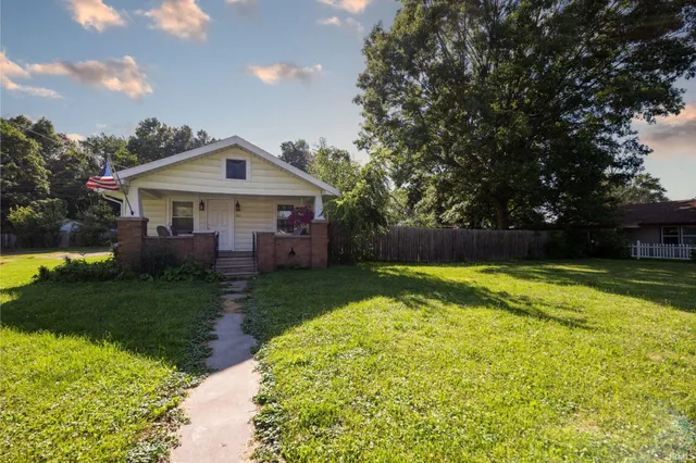 $194,900 | 301 Olive Street, Osceola, IN 46561