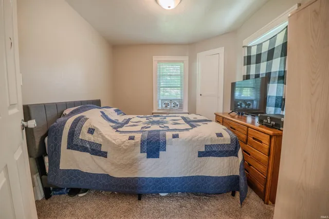 $194,900 | 301 Olive Street, Osceola, IN 46561