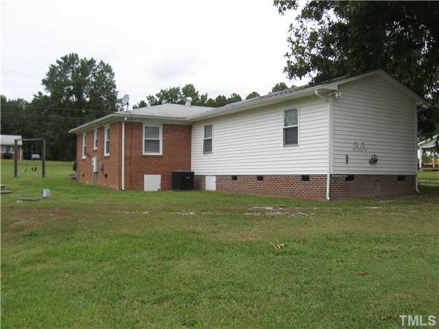 1626 Hamlin Road Durham, NC 27704 - Photo 3 of 25 Gallery Image 3