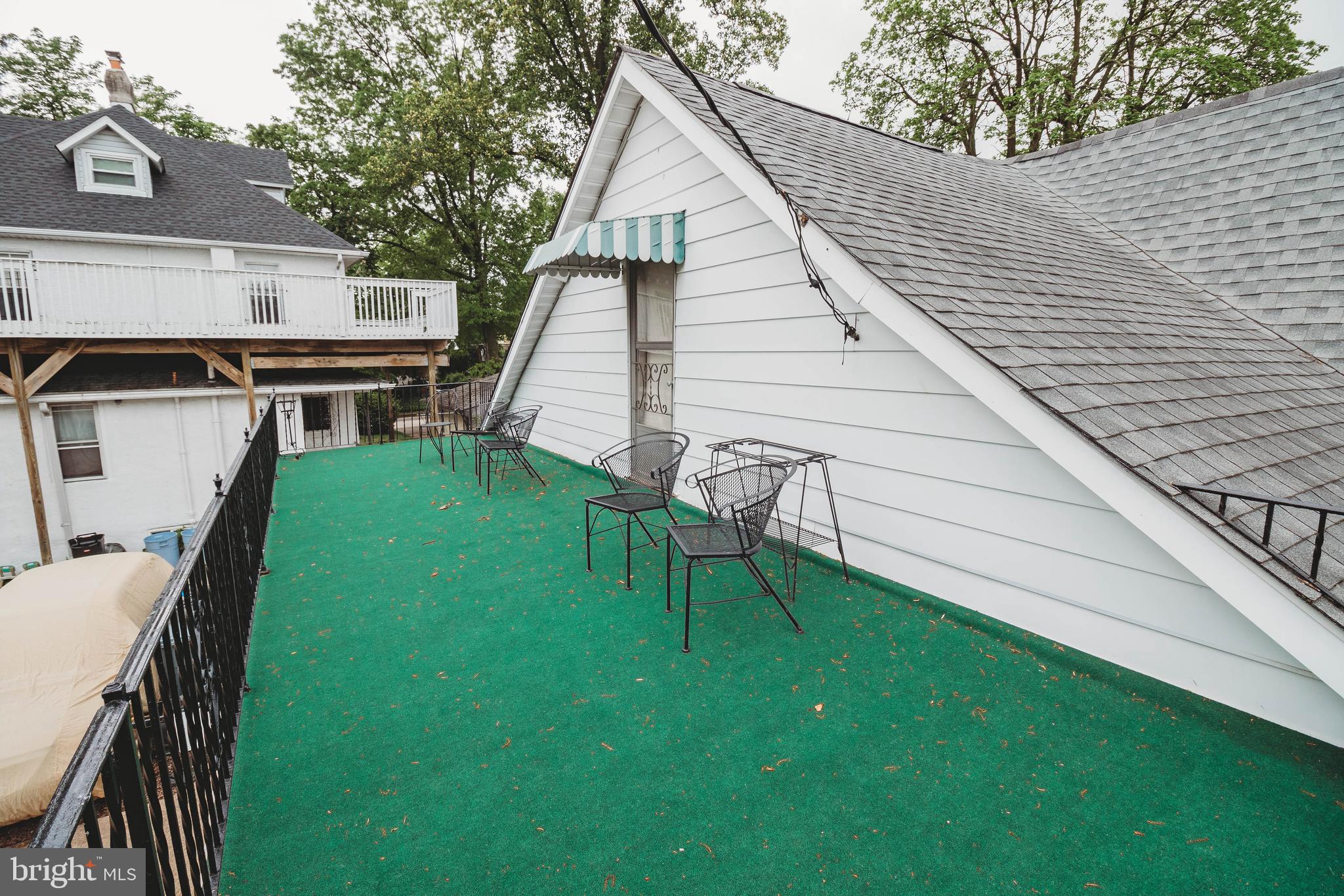 31 Delaware Avenue Ridley Park, PA 19078 - Photo 14 of 56 Garage Balcony