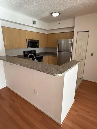 a view of utility room