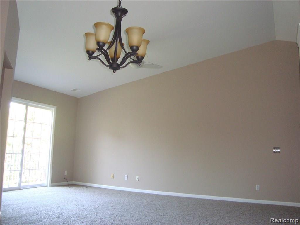 20634 Dunham Road, Unit 34 Clinton Township, MI 48038 - Photo 8 of 19 Living Room