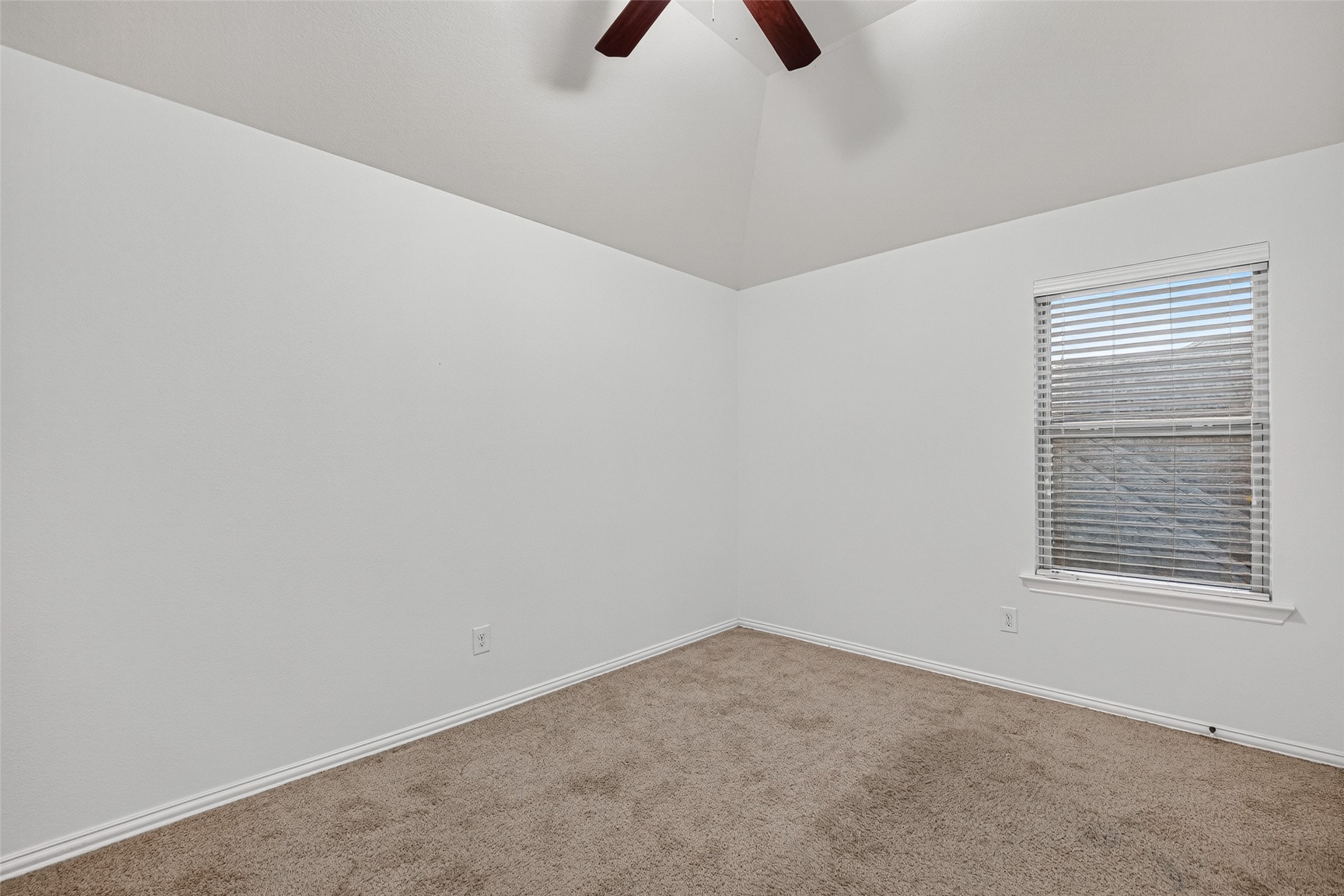7930 Summer Night Lane Rosenberg, TX 77469 - Photo 35 of 48 Comfortable fourth bedroom featuring neutral finishes, natural light, and ample closet space.