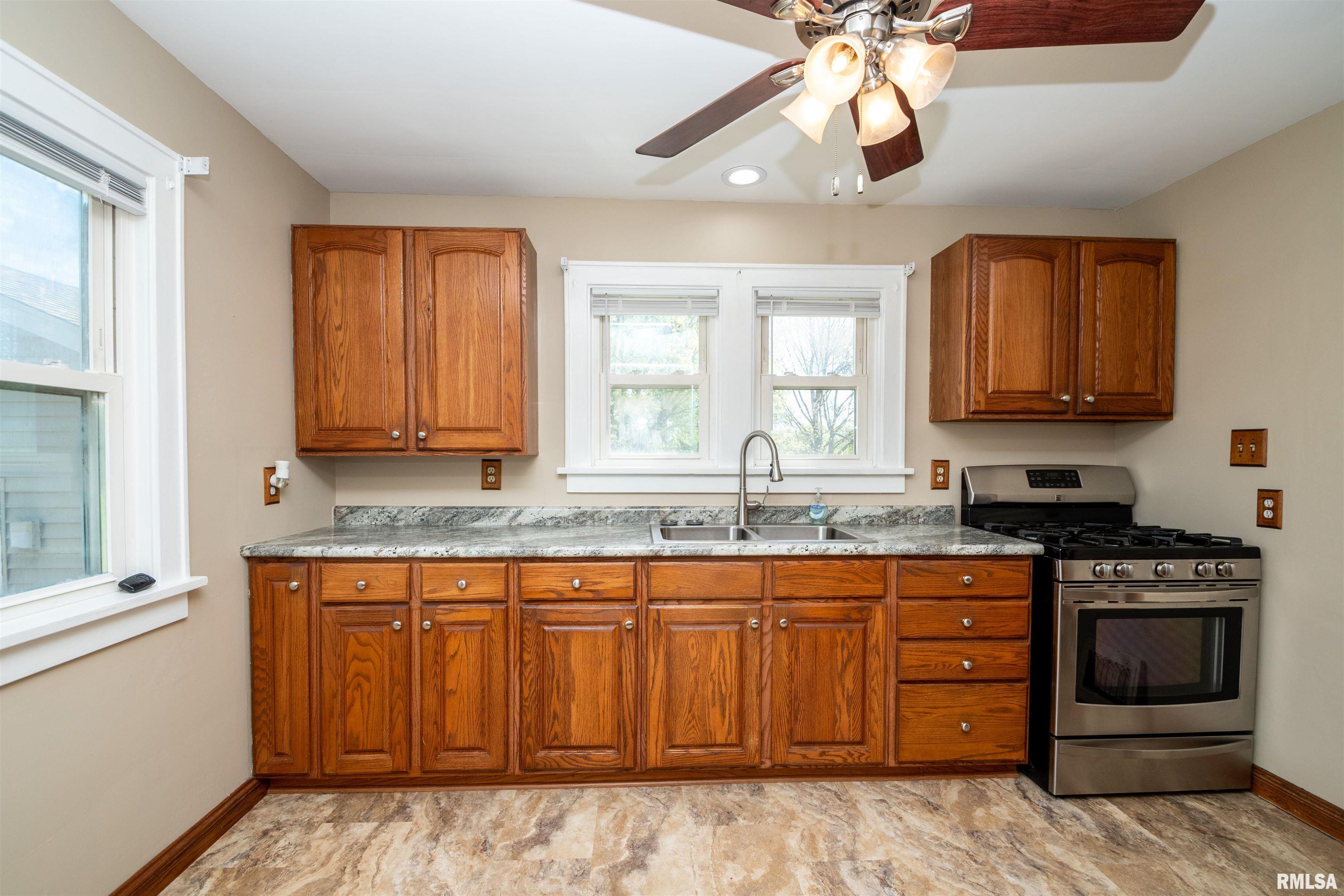 4800 West Middle Road Peoria, IL 61607 - Photo 17 of 48