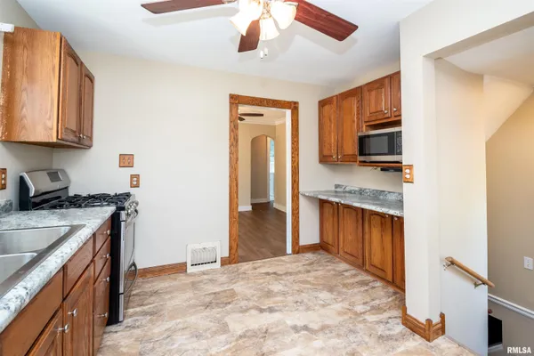 $229,900 | 4800 West Middle Road, Peoria, IL 61607