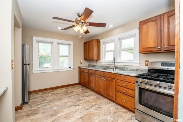 $229,900 | 4800 West Middle Road, Peoria, IL 61607