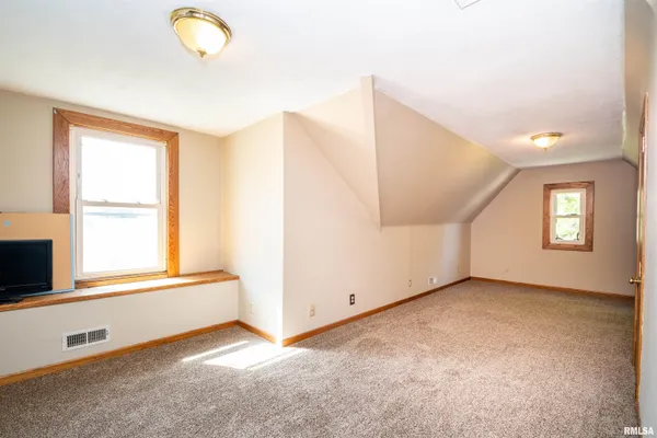 $229,900 | 4800 West Middle Road, Peoria, IL 61607