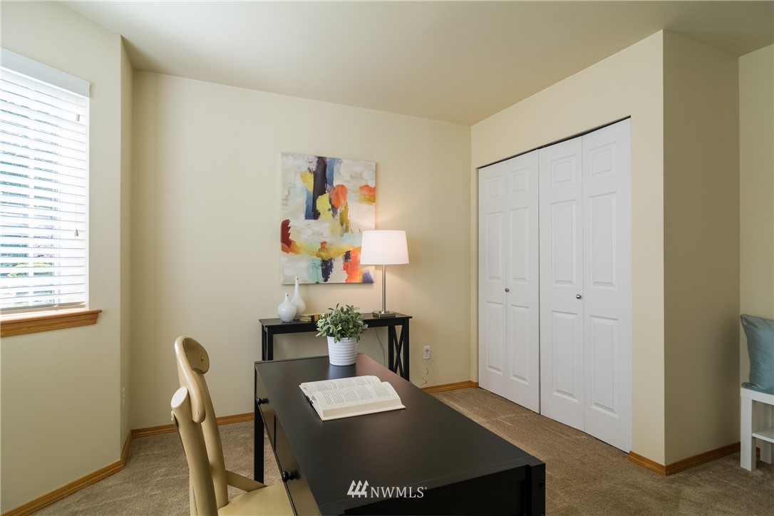 7432 Upper Ridge Road Everett, WA 98203 - Photo 24 of 32 a view of a dining room with furniture