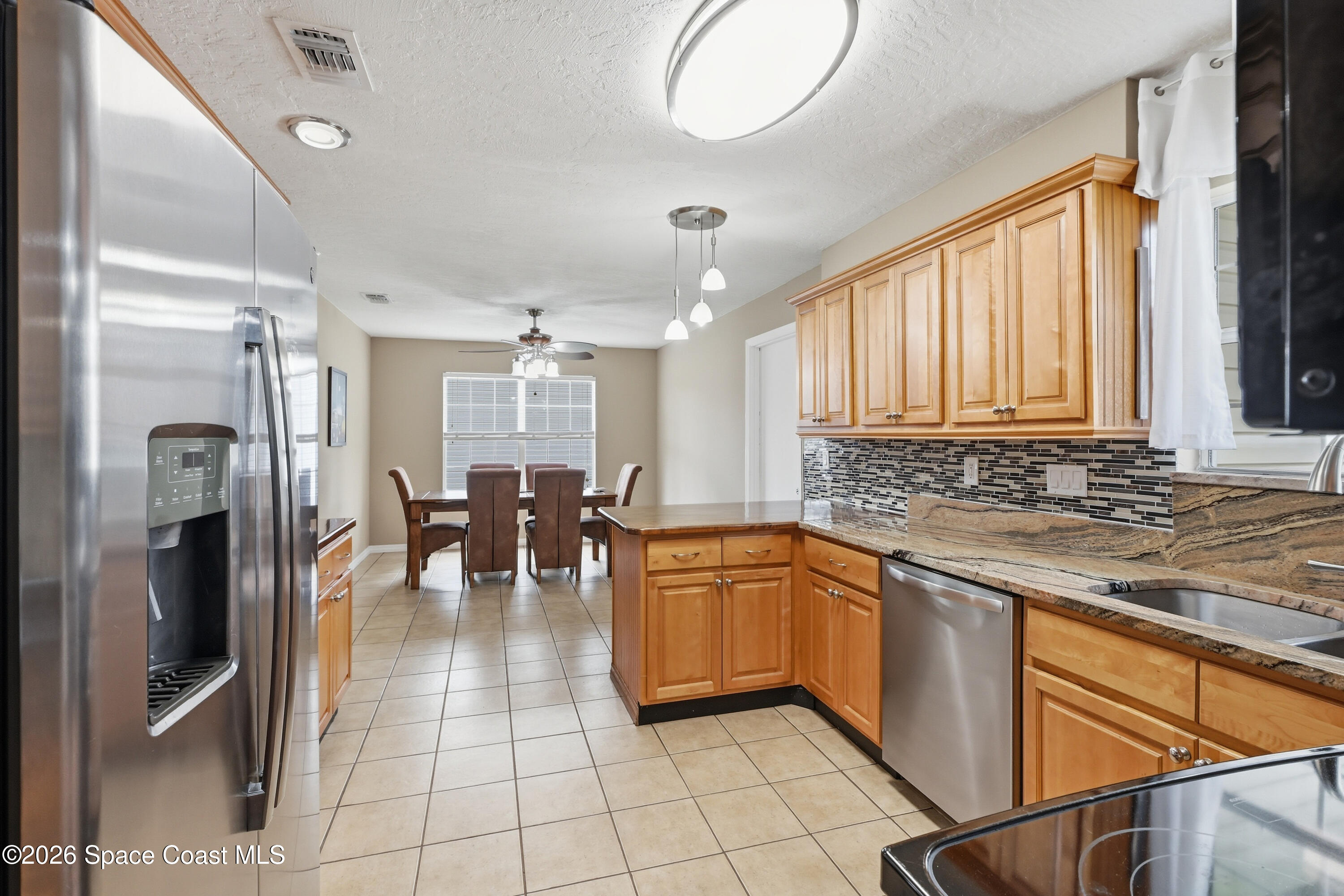 271 Hammock Road Southeast Palm Bay, FL 32909 - Photo 12 of 40 Kitchen 3