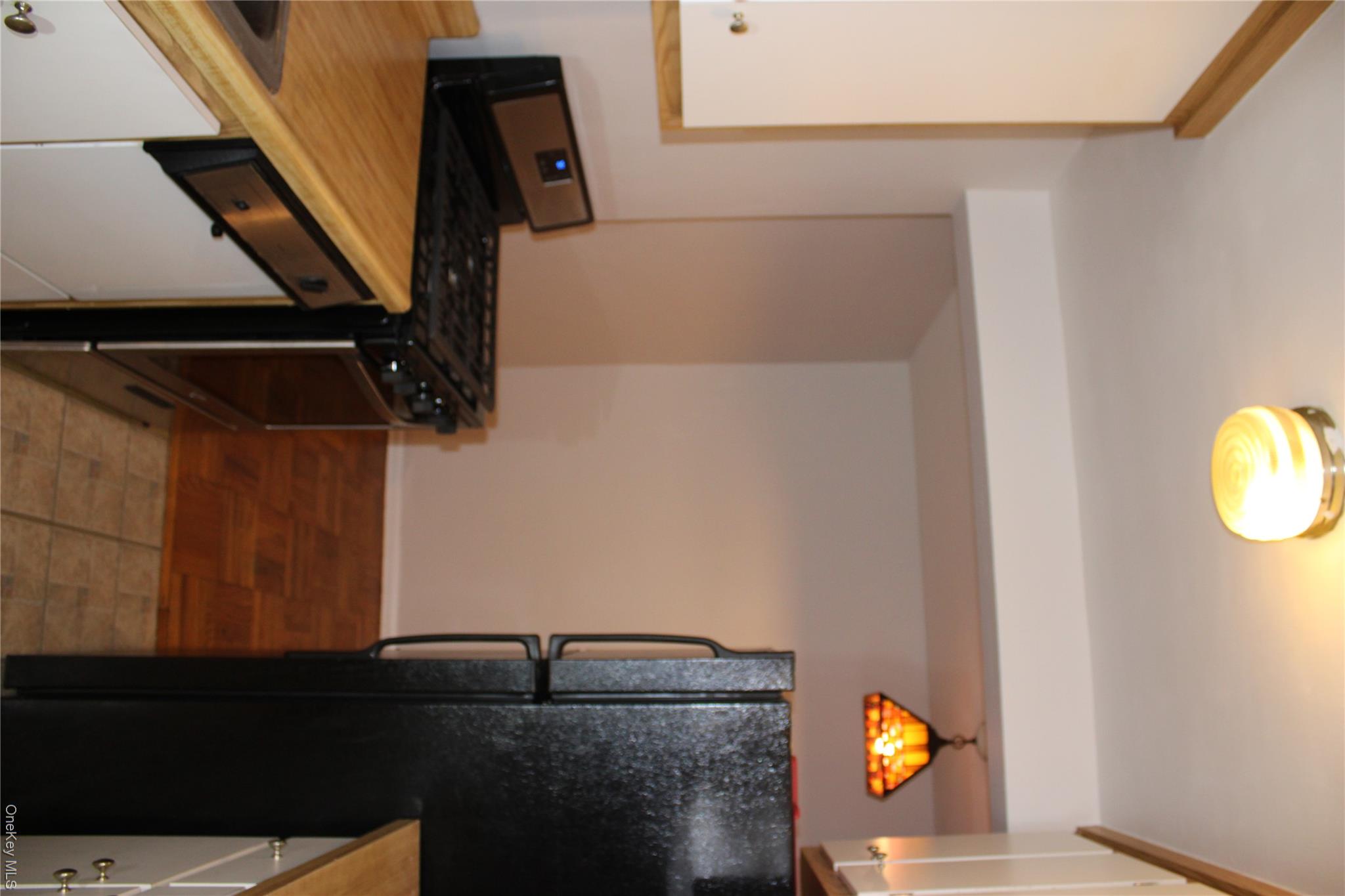 277 Bronx River Road, Unit 3M Yonkers, NY 10704 - Photo 12 of 15