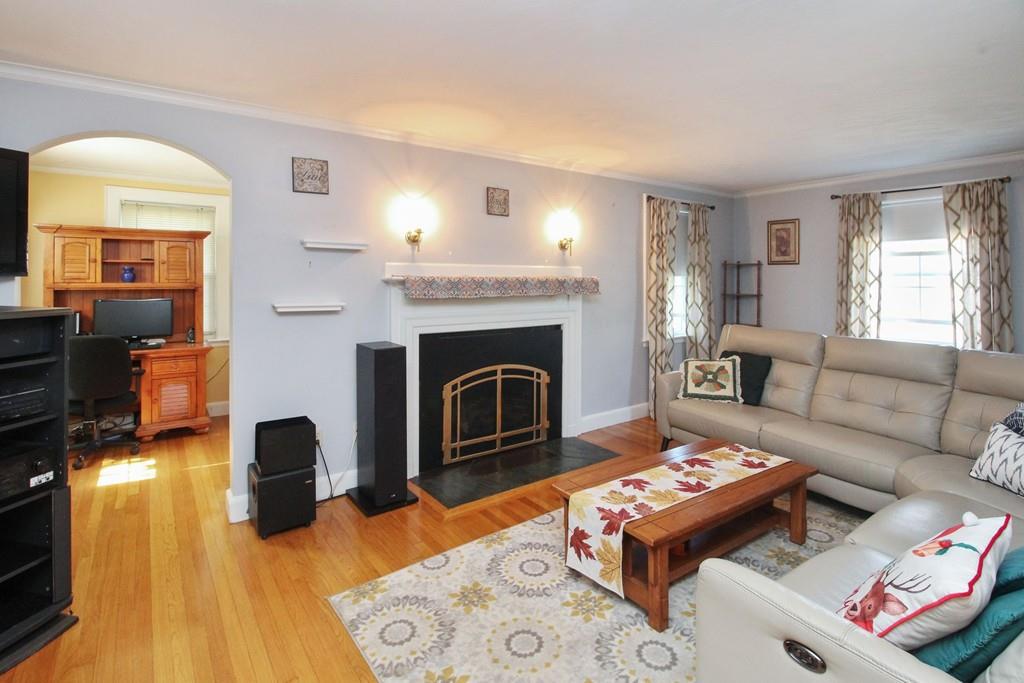 27 Northbourne Road Boston, MA 02130 - Photo 6 of 24 Gallery Image 6