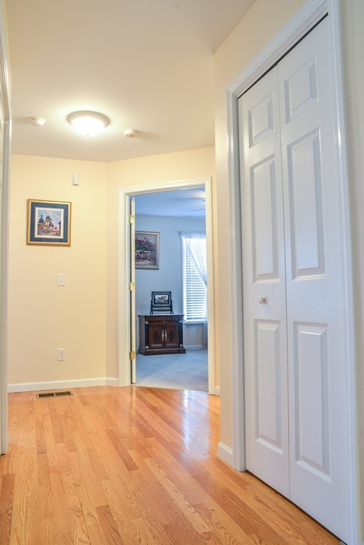 204 Russell Road, Unit H Westfield, MA 01085 - Photo 19 of 27 Gallery Image 19