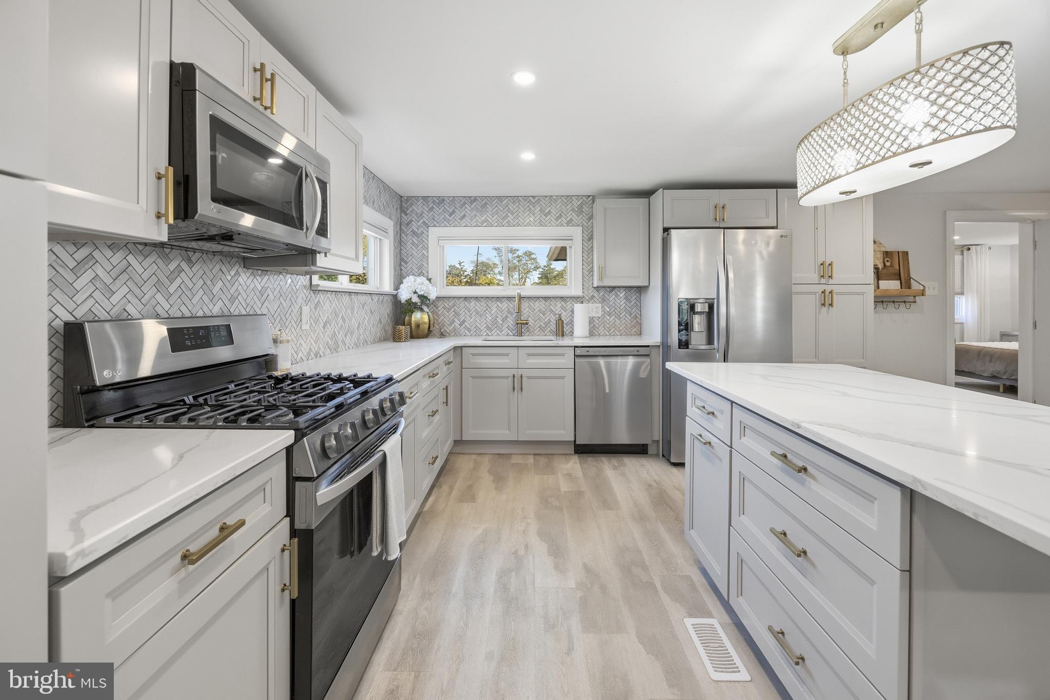 2042 Winslow Road Williamstown, NJ 08094 - Photo 20 of 107 Gallery Image 20