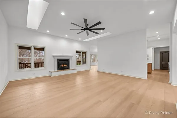 $695,000 | 39182 Rangers Way, Antioch, IL 60002