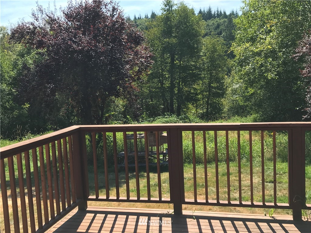 159 Nix Road Chehalis, WA 98532 - Photo 8 of 30 a view of a balcony