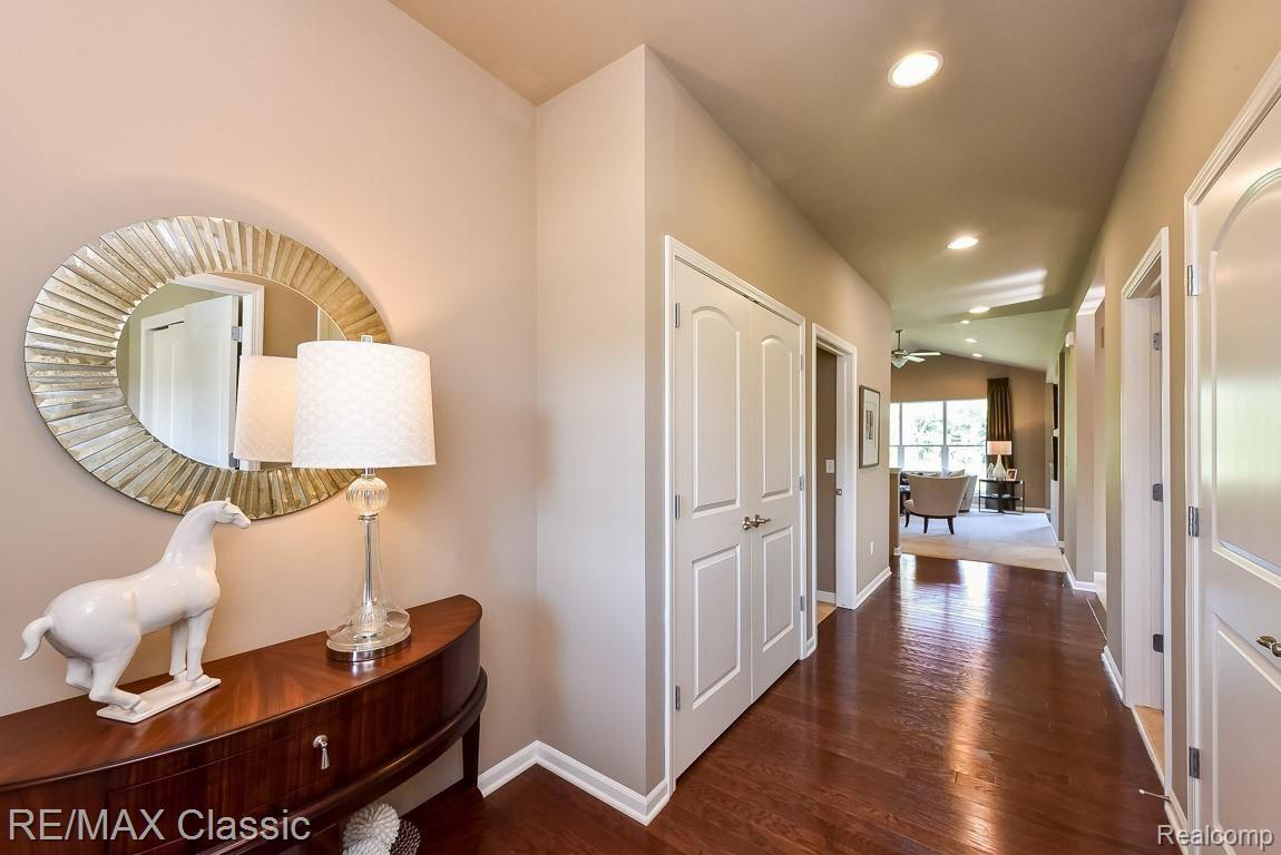 49287 Hawksburry Road Canton, MI 48188 - Photo 48 of 95 0021.jpg