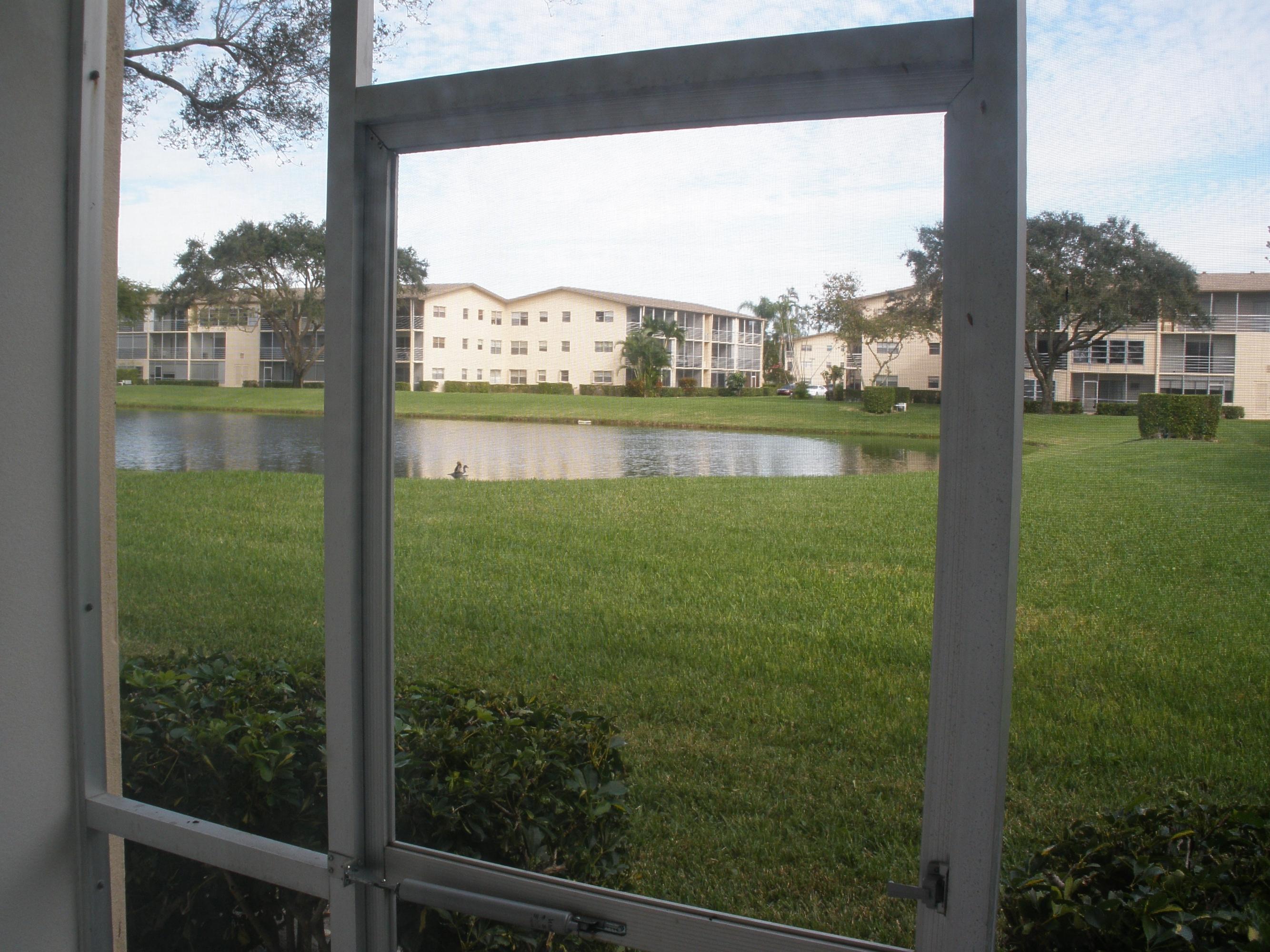 92 Fanshaw Drive, Unit C Boca Raton, FL 33434 - Photo 7 of 8 View