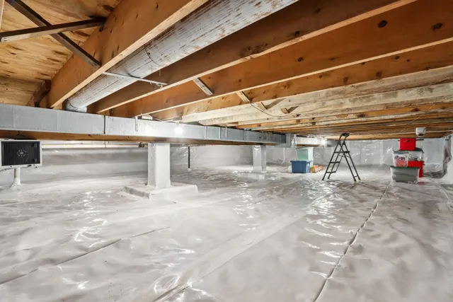 $339,999 | 641 Winthrop Avenue, Glendale Heights, IL 60139