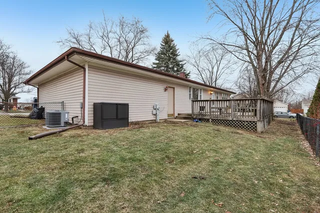 $339,999 | 641 Winthrop Avenue, Glendale Heights, IL 60139