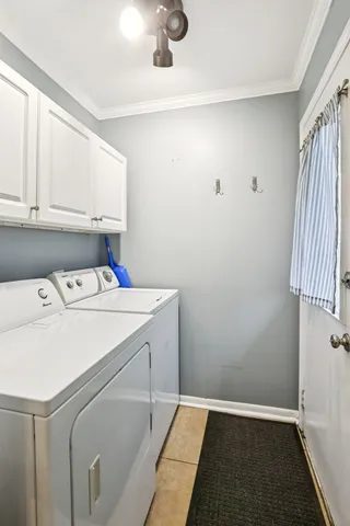 $339,999 | 641 Winthrop Avenue, Glendale Heights, IL 60139