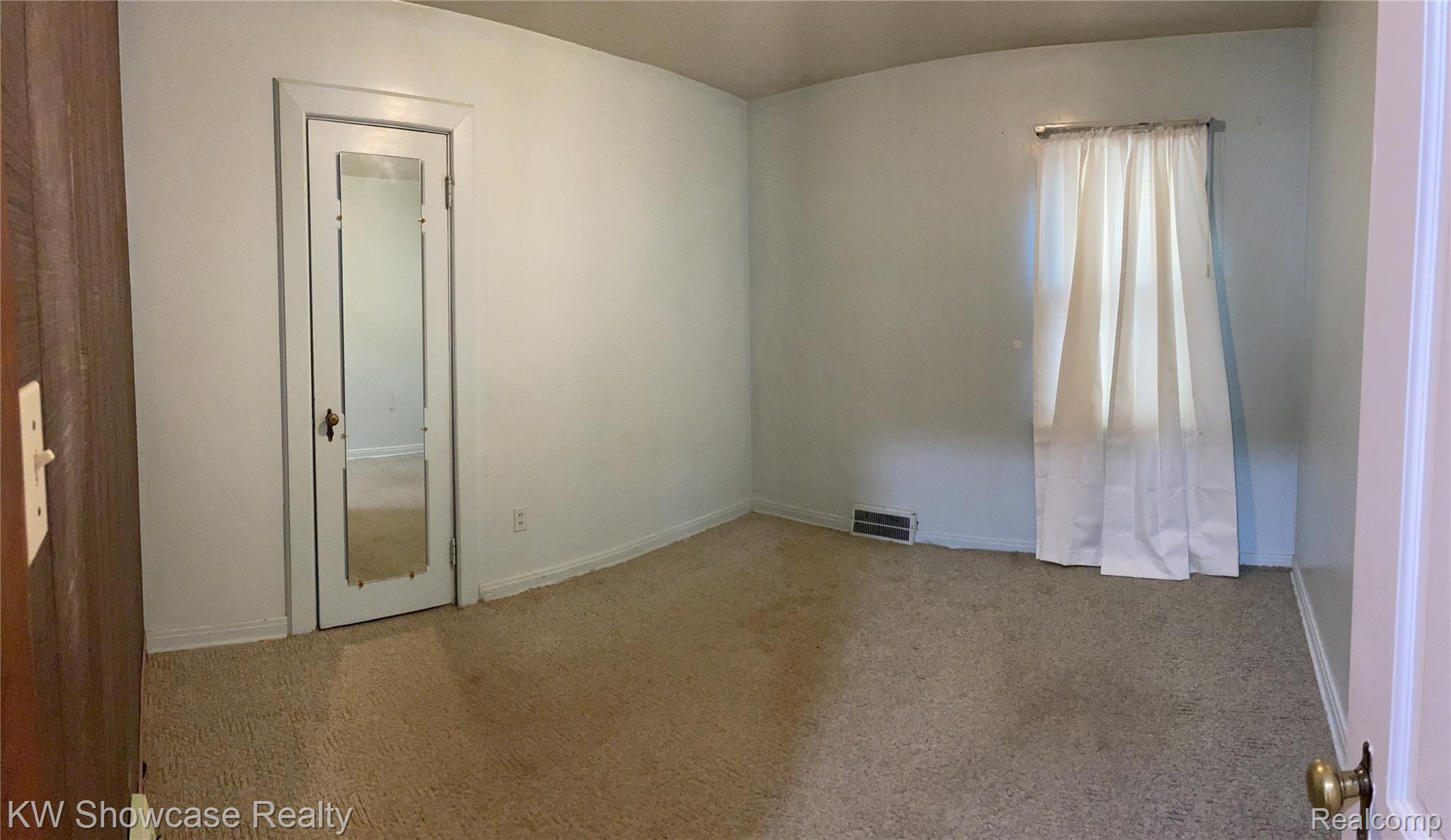 319 Byron Road Howell, MI 48843 - Photo 22 of 43 Bedroom 2