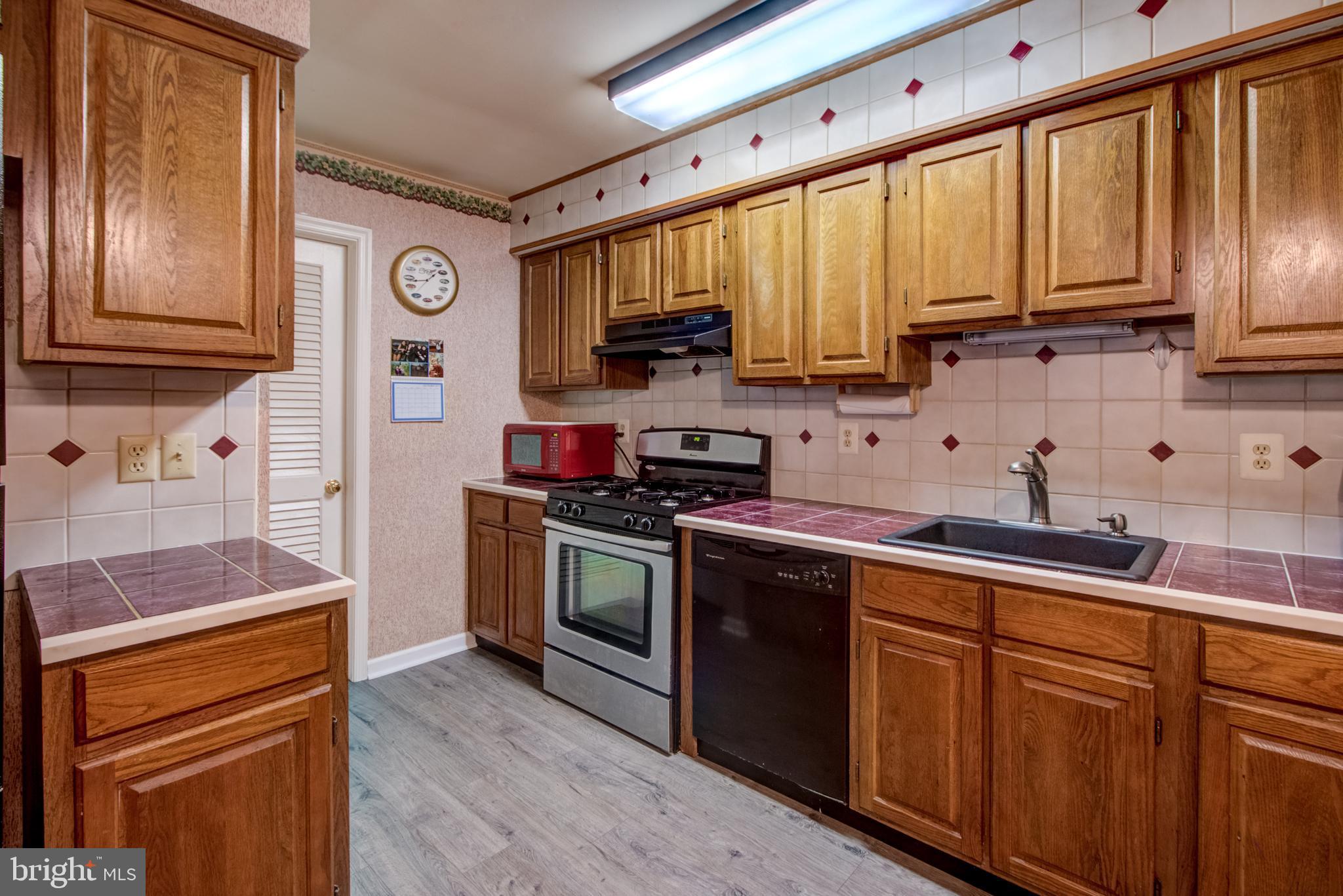 19 Spruce Road Hightstown, NJ 08520 - Photo 8 of 15