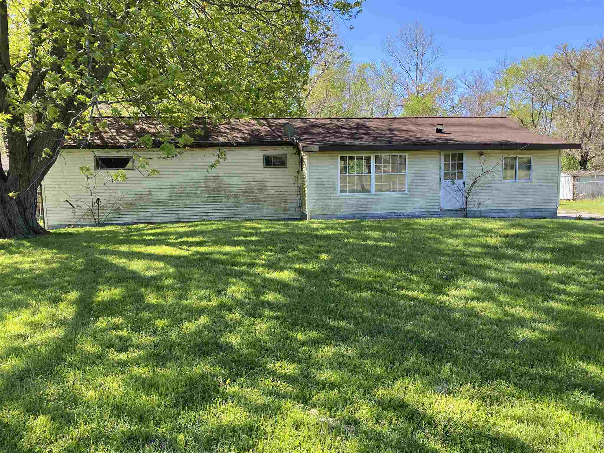 6813 West River Road Yorktown, IN 47396 - Photo 6 of 6 Gallery Image 6