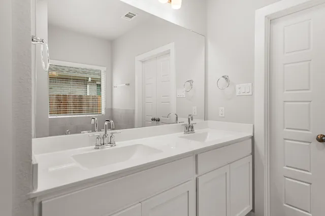 $2,600 | 21635 Coral Mist Drive, Cypress, TX 77433