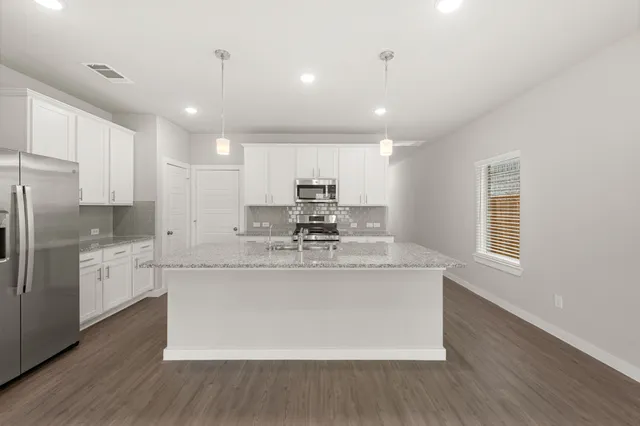 $2,600 | 21635 Coral Mist Drive, Cypress, TX 77433