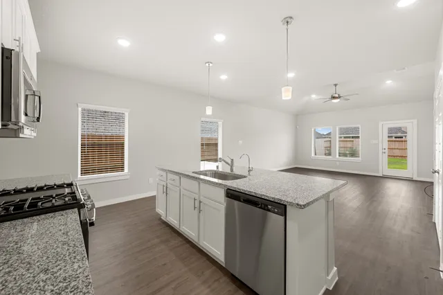 $2,600 | 21635 Coral Mist Drive, Cypress, TX 77433