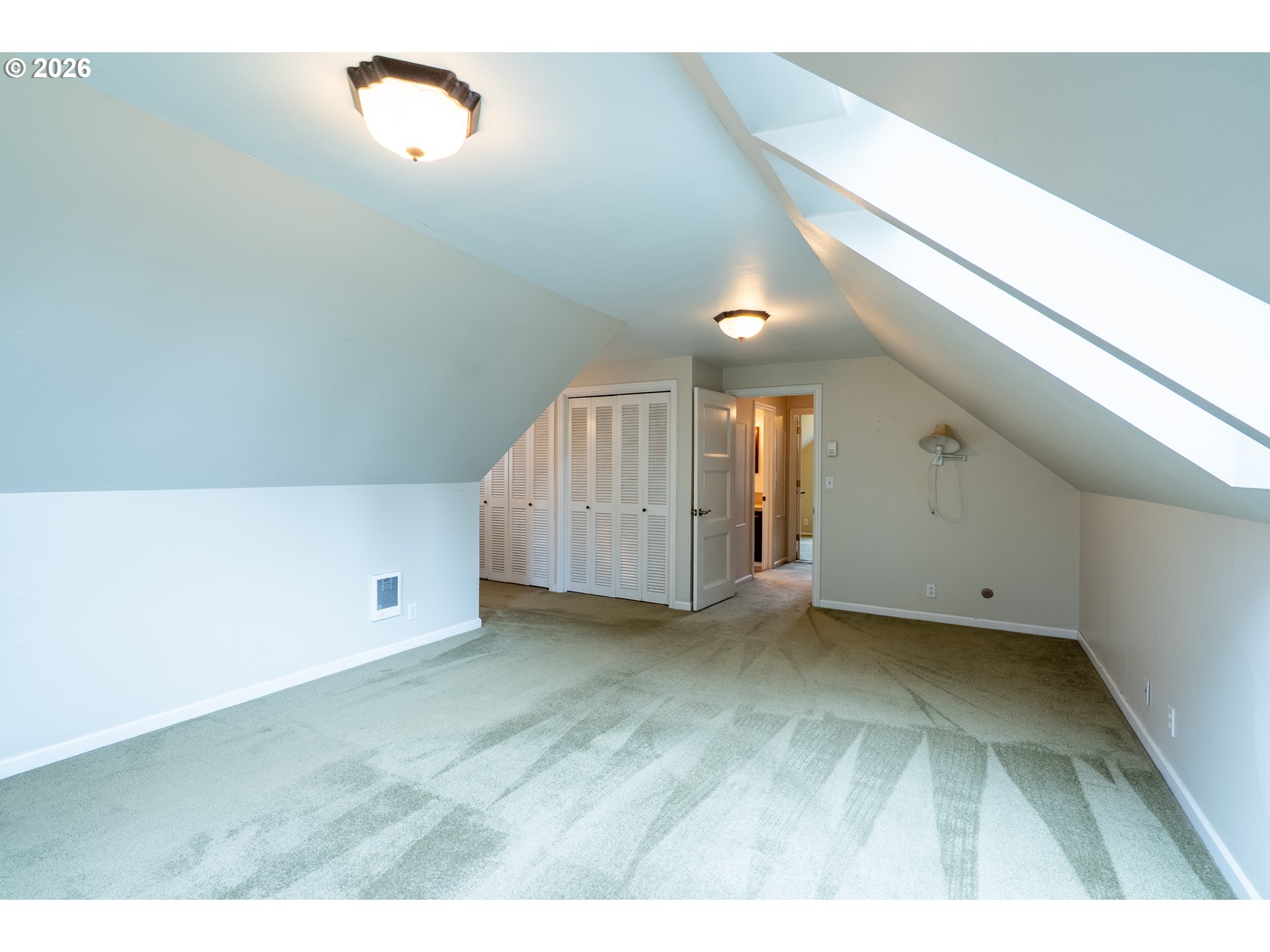 825 Filbert Avenue Eugene, OR 97404 - Photo 20 of 35 a view of an empty room