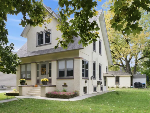 $295,000 | 403 Grand Avenue, Hartford, WI 53027