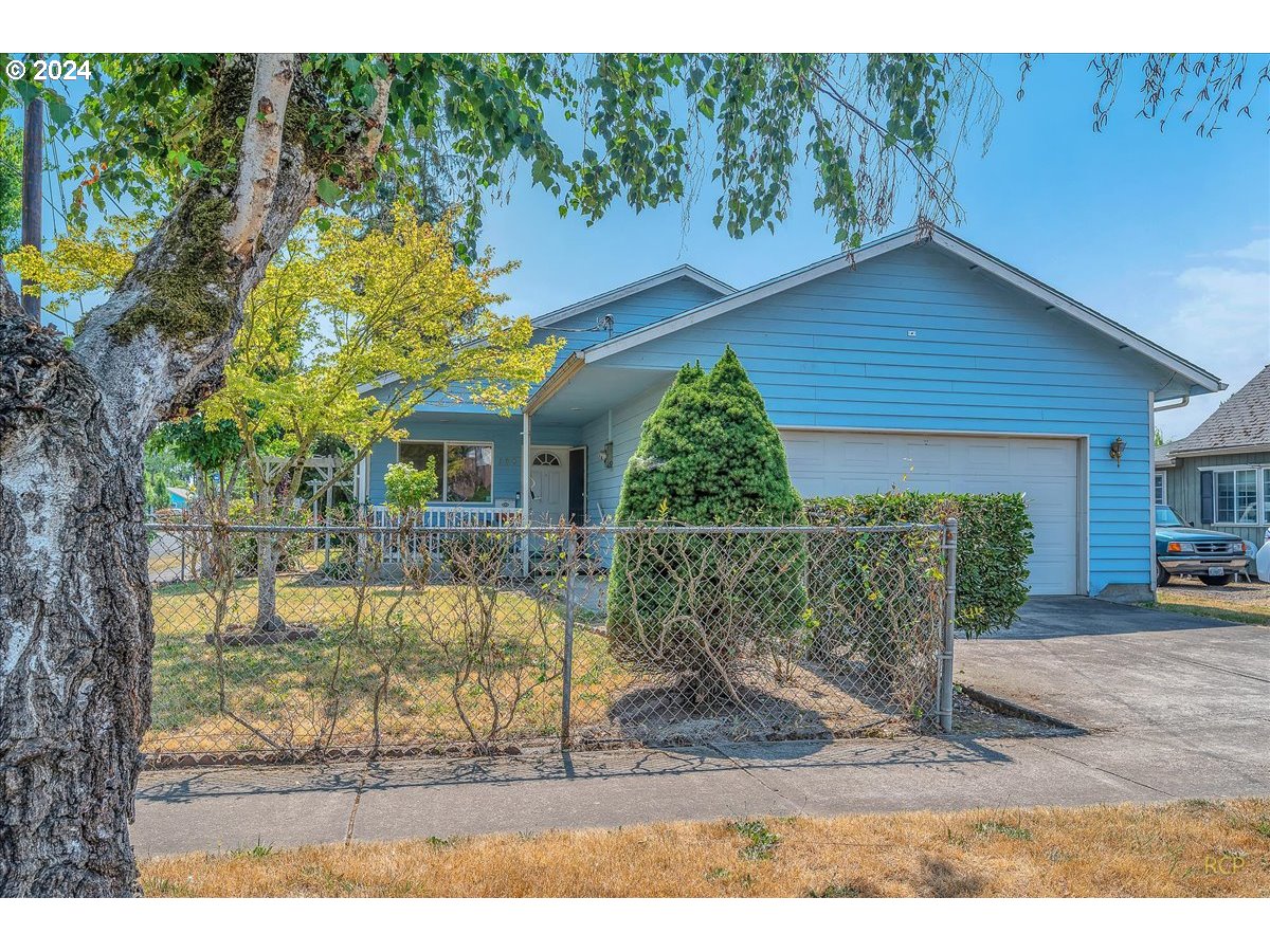 705 F Street Independence, OR 97351 - Photo 30 of 39 Gallery Image 30