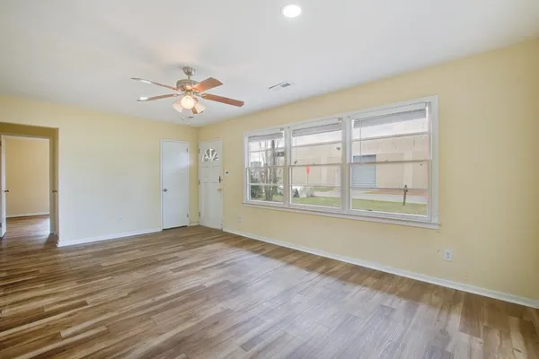 $259,900 | 5920 Griffin Street, Hanahan, SC 29410