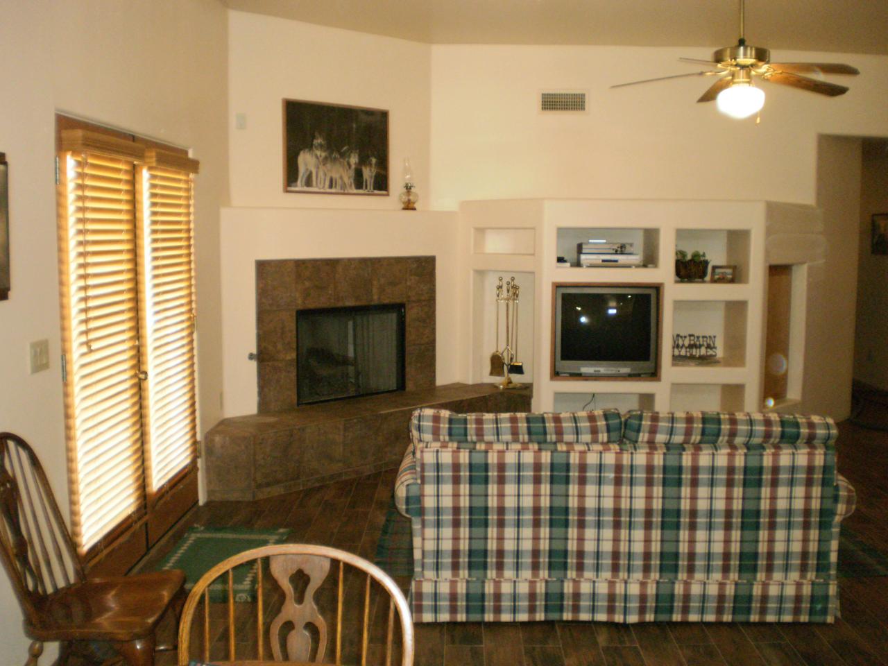 4581 North Cactus Road Apache Junction, AZ 85119 - Photo 29 of 51 Living Room
