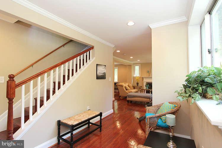 2915 Wilton Avenue Silver Spring, MD 20910 - Photo 15 of 28 Interior