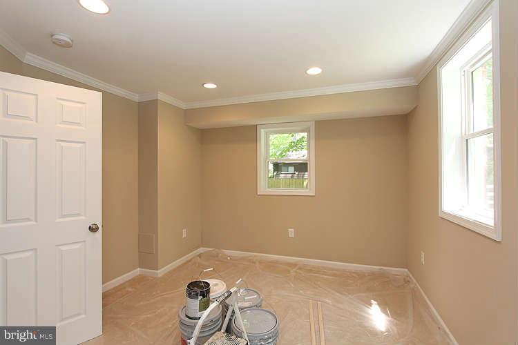 2915 Wilton Avenue Silver Spring, MD 20910 - Photo 25 of 28 Bedroom & Full Bath on Lower Level