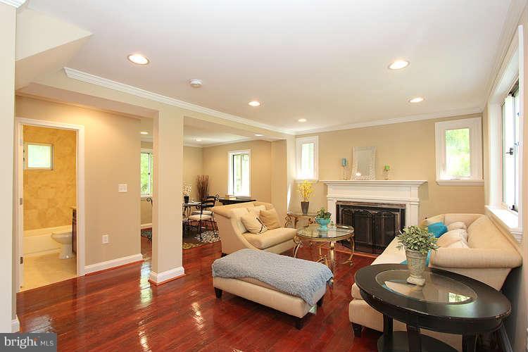 2915 Wilton Avenue Silver Spring, MD 20910 - Photo 7 of 28 Living Room with Hardwood Floors