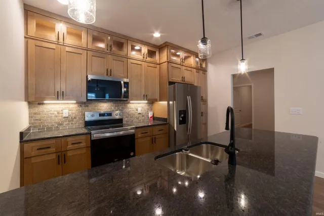 $309,000 | 6727 Ellipse Place, Evansville, IN 47715