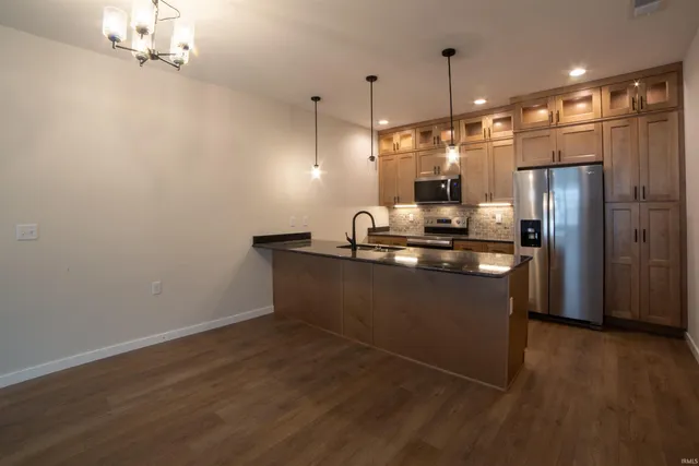 $309,000 | 6727 Ellipse Place, Evansville, IN 47715