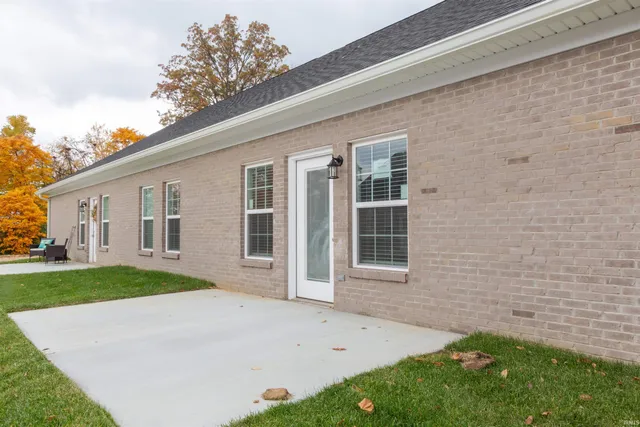 $309,000 | 6727 Ellipse Place, Evansville, IN 47715