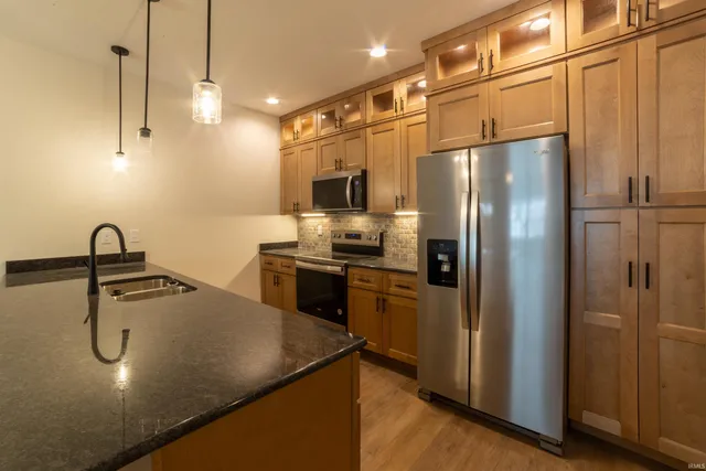 $309,000 | 6727 Ellipse Place, Evansville, IN 47715