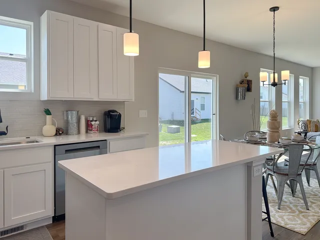 $434,990 | 20 West Sandalwood Avenue, Cortland, IL 60112