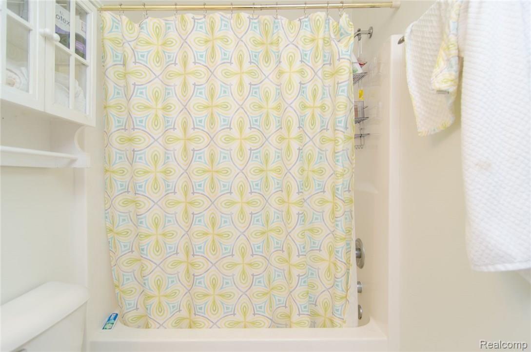 41544 Glade Road Canton, MI 48187 - Photo 25 of 41 GRU_4998.jpg